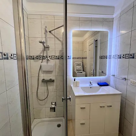 Апартаменты Seaview Modern Studio *